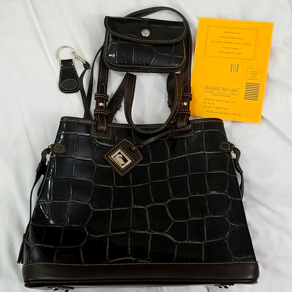 NWOT DOONEY & BOURKE Brown leather Tassel Purse